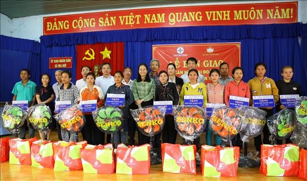 Công ty ĐHĐ tham gia bàn giao 20 căn nhà Đại đoàn kết trên địa bàn huyện Ninh Sơn